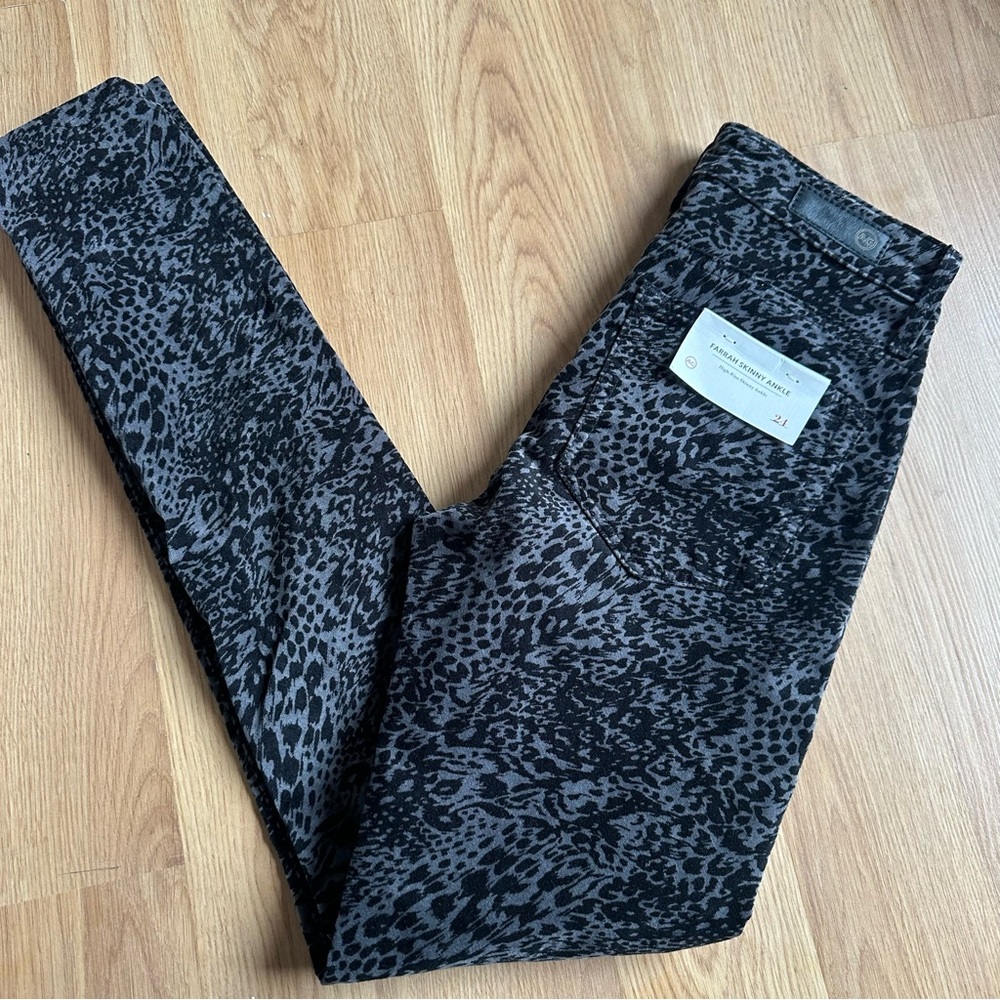 AG Adriano Goldschmied Black and Gray Patterned Skinny Jeans 24 - Picture 3 of 11